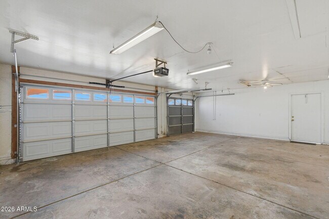 Building Photo - 8509 W Colter St