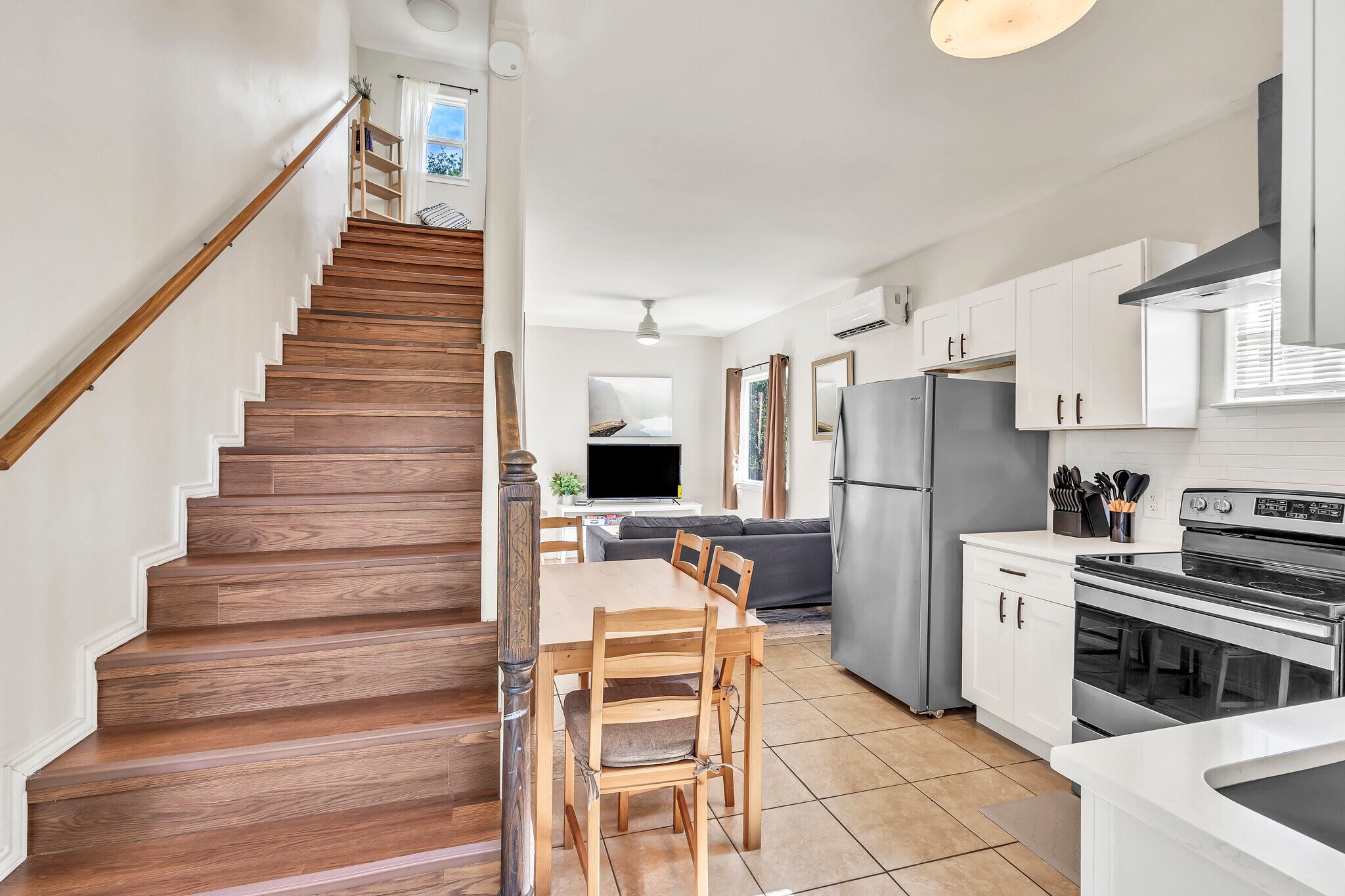 Building Photo - 4603 Lennox Dr