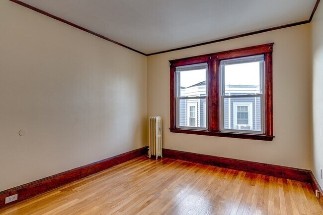 Building Photo - 103 Fuller St