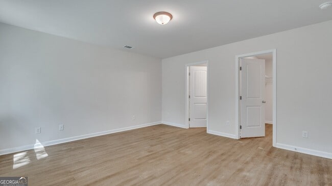 Building Photo - 600 Jodi Pl