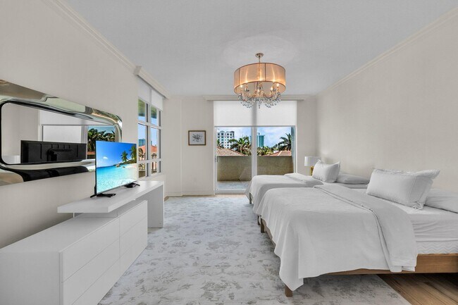 Building Photo - 3700 S Ocean Blvd