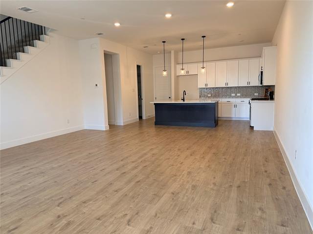 Building Photo - 1308 Arkansas Spgs St