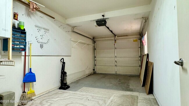 Building Photo - 145 Escambia Ln