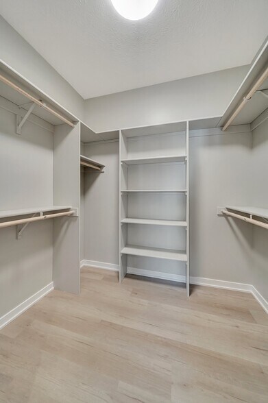 Building Photo - 9001 S 42nd St