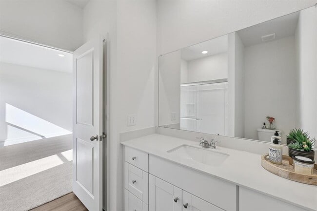 Building Photo - 108 Eleanor Ln