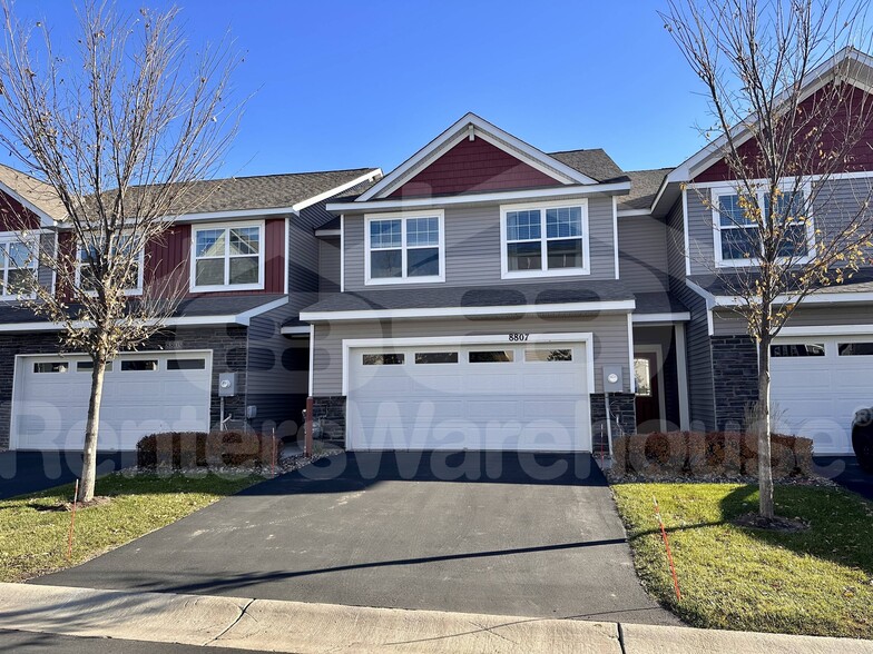 Building Photo - 8807 Granite Cir