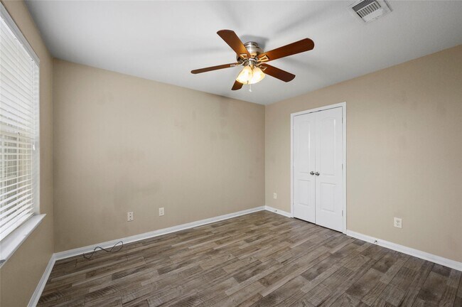 Building Photo - 1843 Garnet Breeze Dr