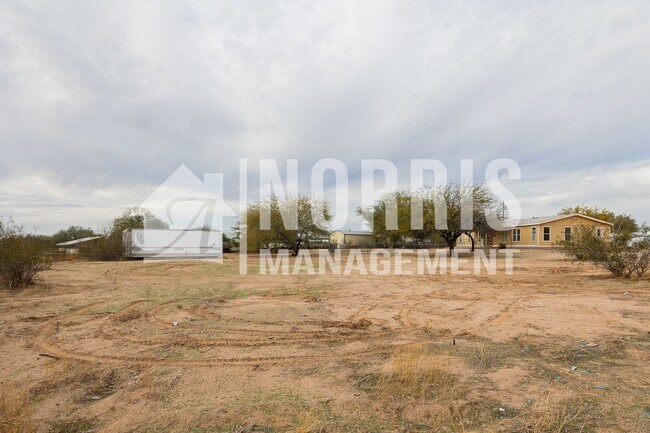 Building Photo - Acreage, NO HOA, So Much Room!