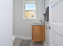 1/2 bath - 829 N Pennsylvania St