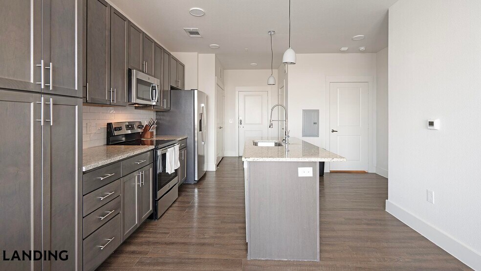 Building Photo - 20915 Wilderness Oak