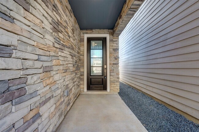 Building Photo - 1417 Adell Rose Ln