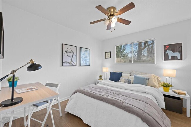 Building Photo - 11305 Songbird Cove