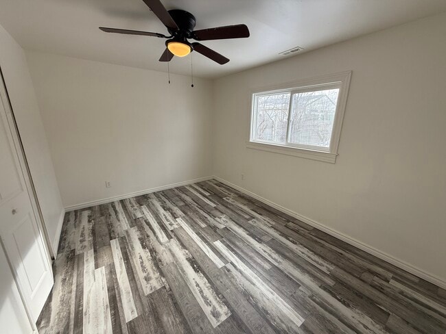 Building Photo - 611 Montana Ave