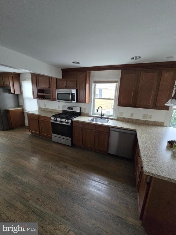 Building Photo - 13 Dublin Dr