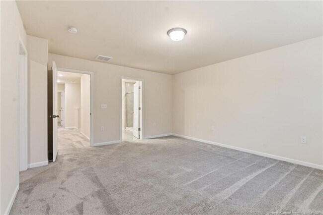 Building Photo - 245 Ribbon Rail St