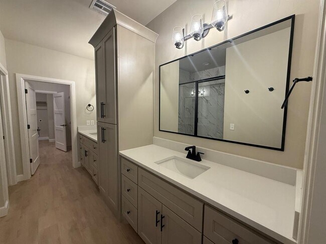 Building Photo - 4113 Abbey Pk Dr