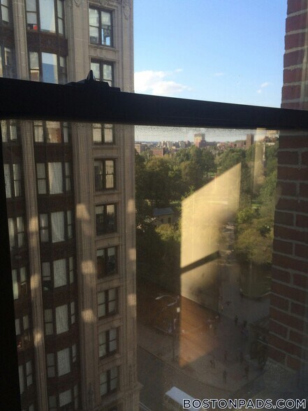 Building Photo - 62 Boylston St