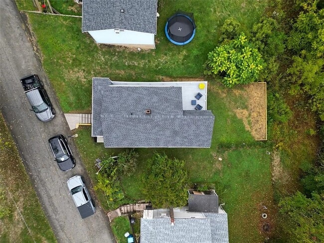 Building Photo - 586 Highland Ave