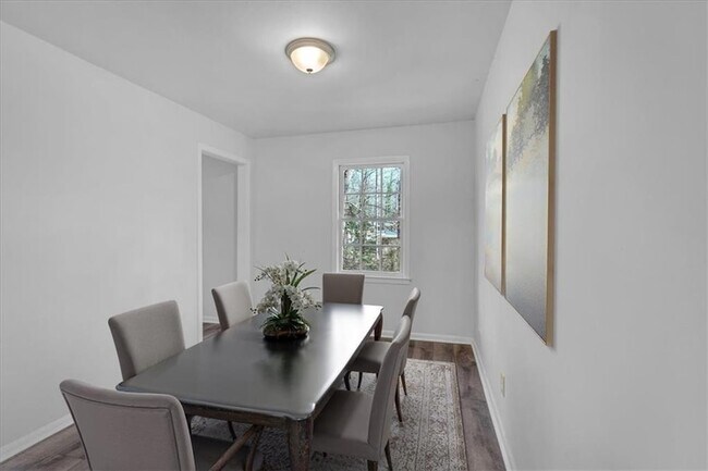 Building Photo - 2080 Bluffton Way