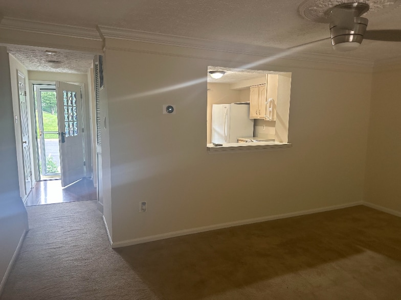 Building Photo - 7772 Mandan Rd