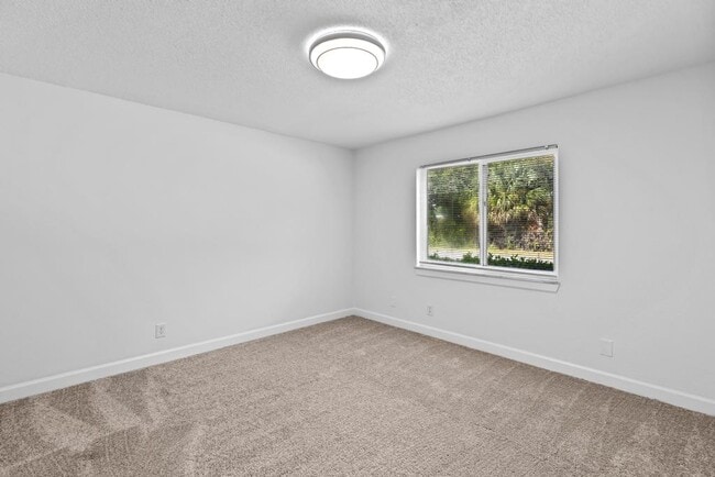 Building Photo - 3918 La Mirada Dr N