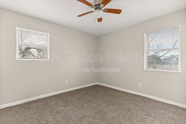 Building Photo - 4404 Pecan Ln