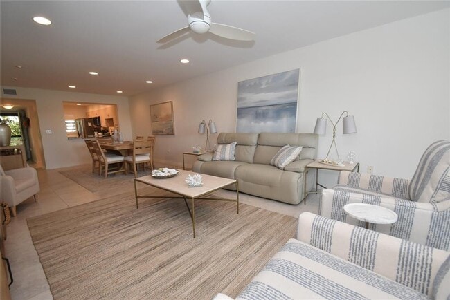 Building Photo - 1510 Pelican Point Dr