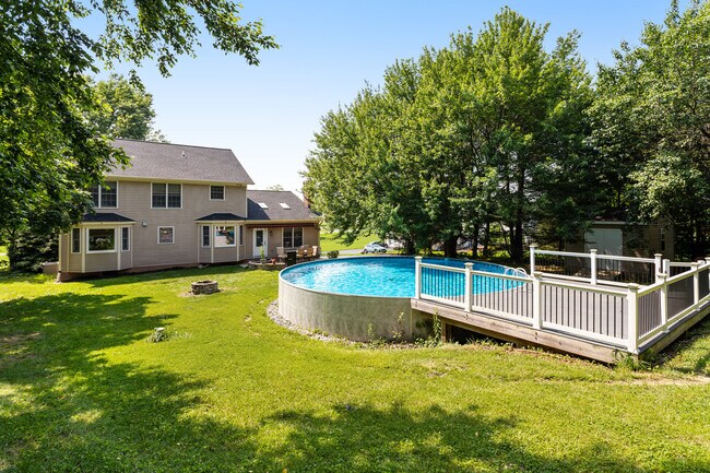 Building Photo - 6103 Edmont Dr