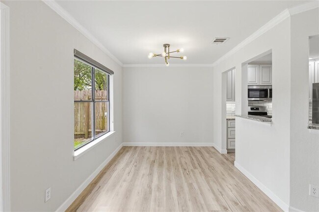 Building Photo - 2326 Dowd Ln