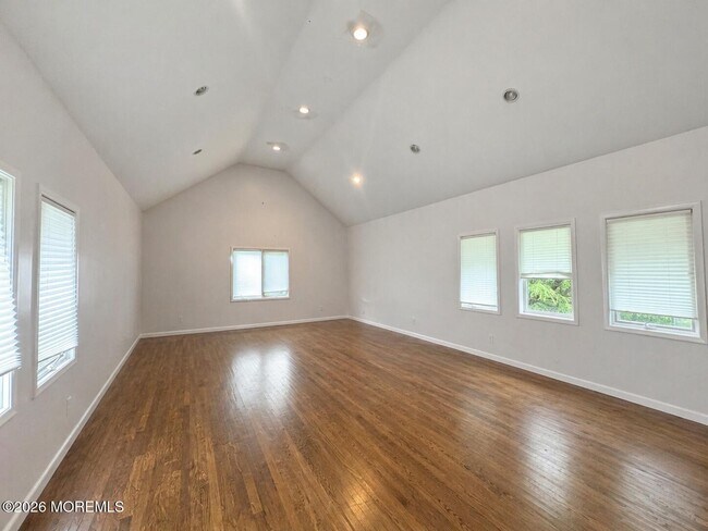 Building Photo - 78 N Mitchell Pl