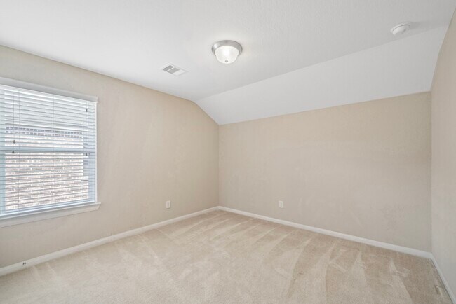 Building Photo - 22523 Birch Ridge Meadow Dr