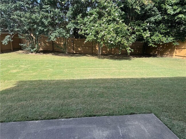 Building Photo - 4183 Divot Way