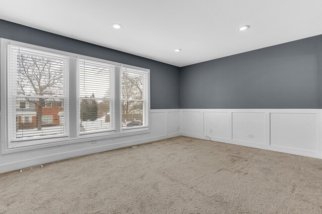 Building Photo - 2035 Stanley Ct