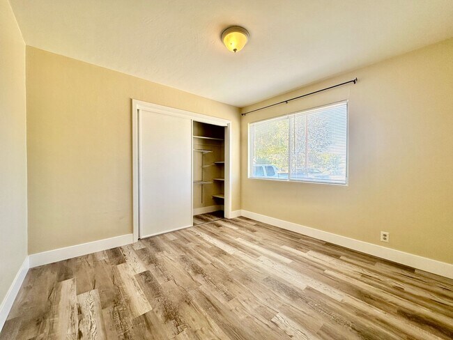 Building Photo - Charming 2-bedroom, 1-bathroom house