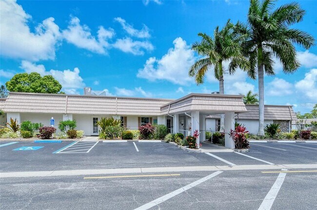 Building Photo - 2308 Waterbluff Pl