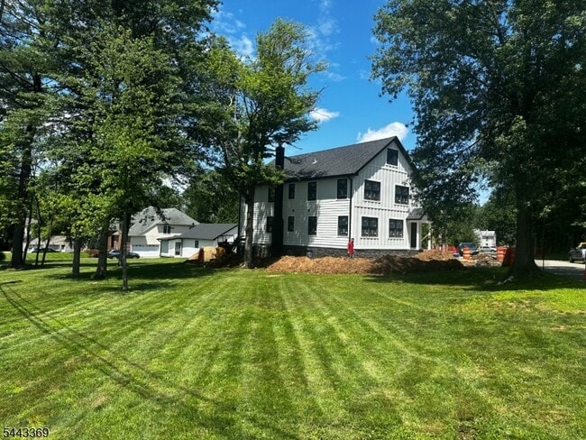 Building Photo - 76 Burnet Rd