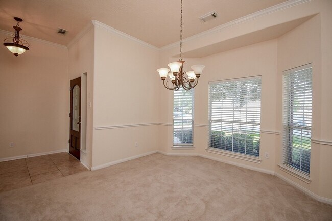 Building Photo - 10727 Gilford Crest Dr
