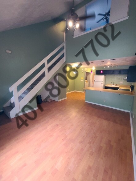 Living room - 1075 Ocala Rd