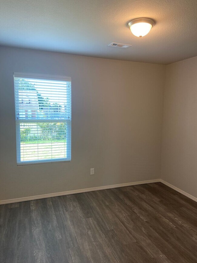 Building Photo - *NOW PRELEASING* Four Bedroom | Two Bath Home in Conrad Court