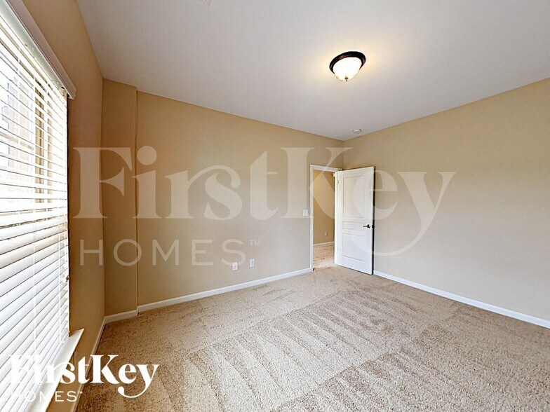 Building Photo - 7719 Watson Cir