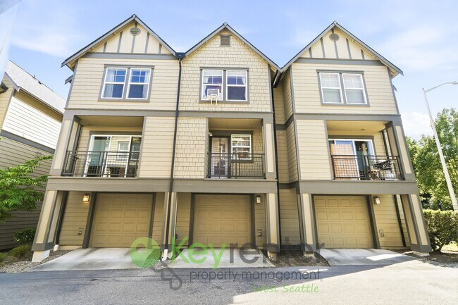 Building Photo - Modern Comfort Meets Classic Seattle Charm