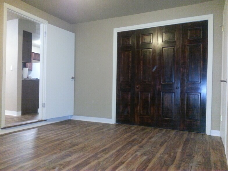 Building Photo - 2654 N Foothill Road