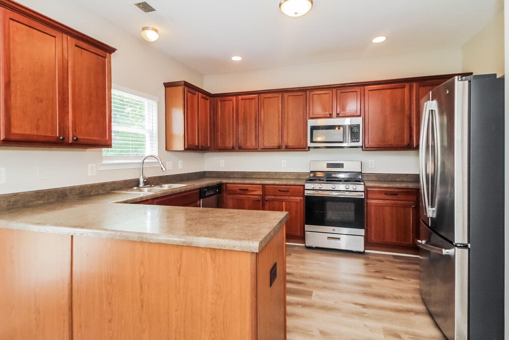 Building Photo - 340 Darbys Run Ct