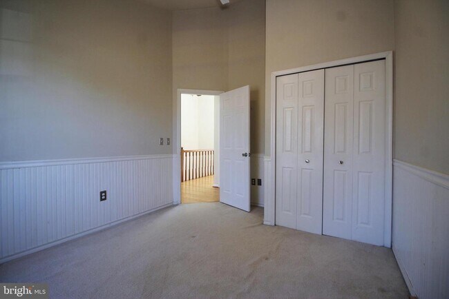 Building Photo - 192 Sulgrave Ct