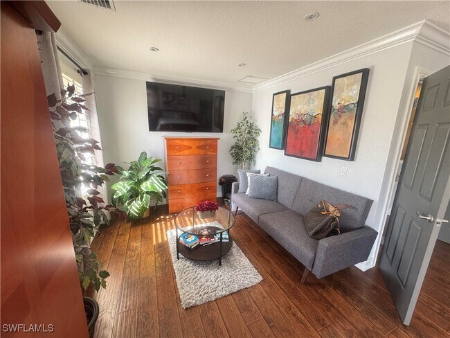 Building Photo - 9312 River Otter Dr