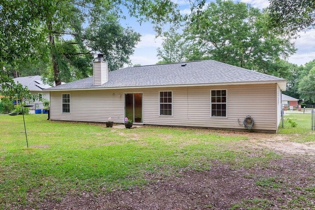 Building Photo - 5163 Jolene Cir