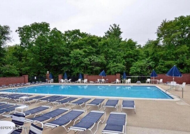 Building Photo - 69 Daniele Dr