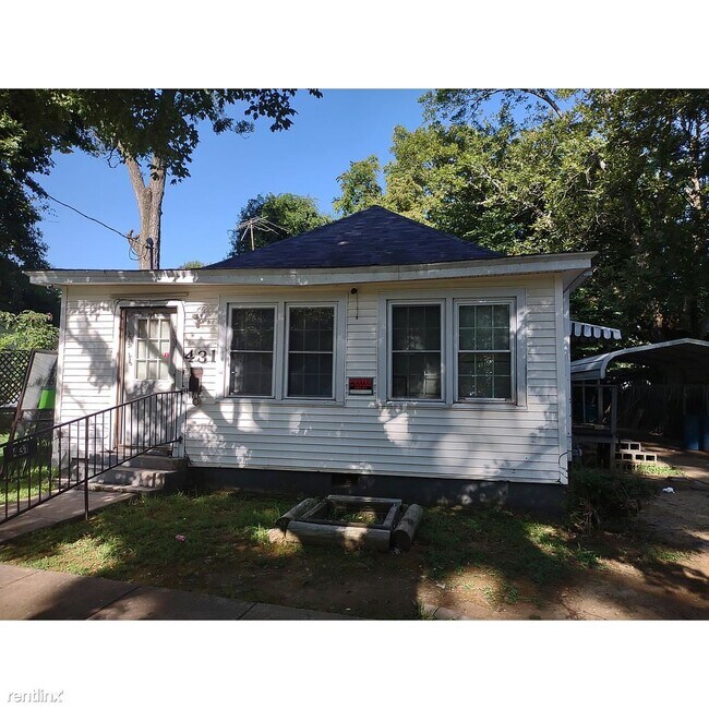 2 br, 2 bath House 431 Peete Street 431 Peete St Covington TN 38019
