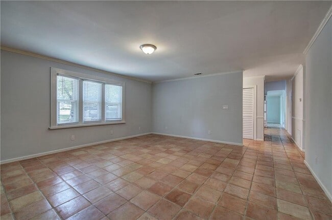 Building Photo - 447 Floyd St SE