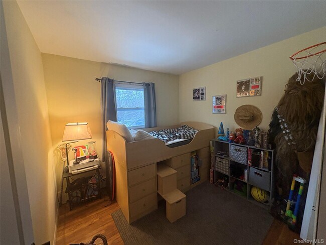 Building Photo - 4429 Express Dr N